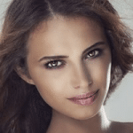Woman with brown eyes